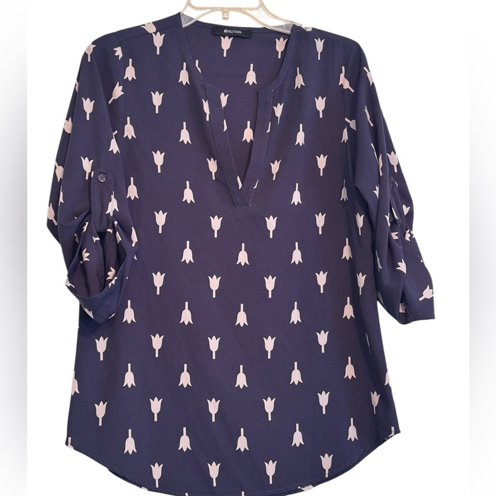 41 Hawthorn Navy Blue Split-Neck Blouse Tulip Pattern  3/4 Tab Sleeve